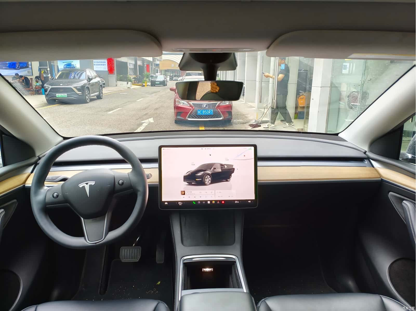 Tesla Model Y, 2023 8