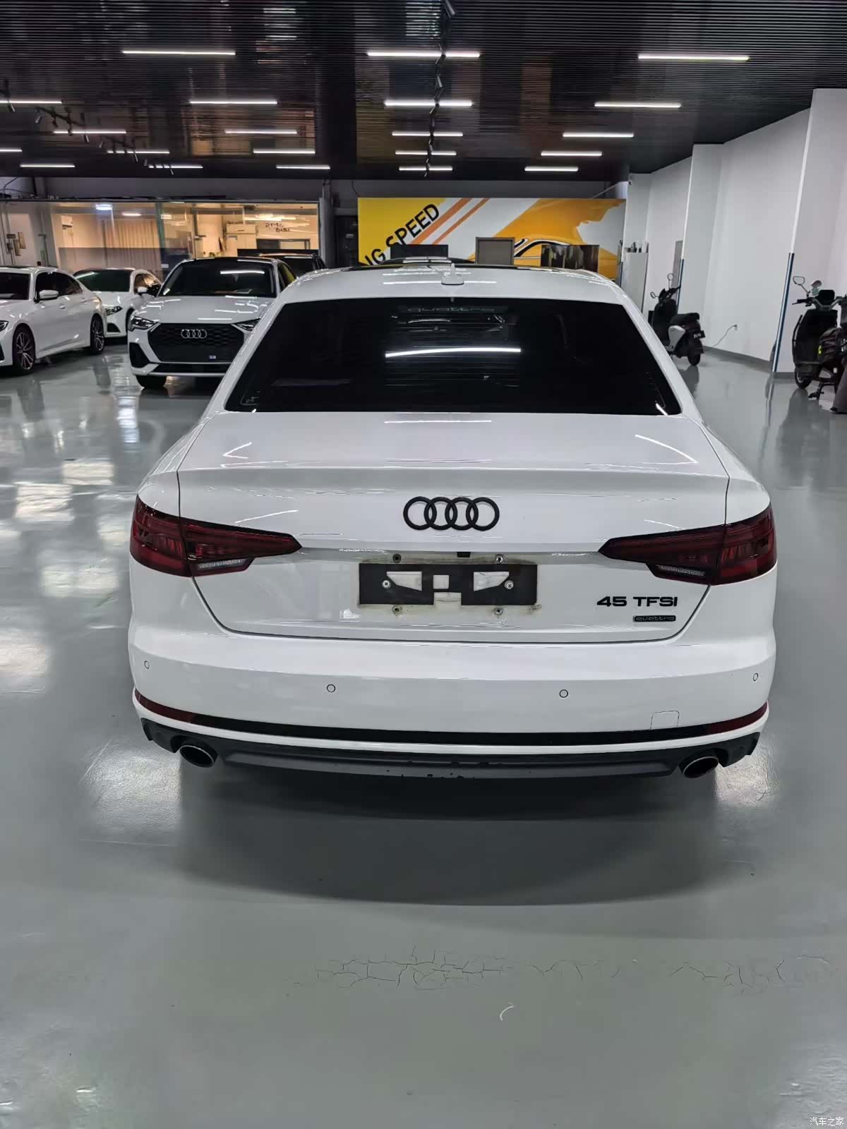 Audi A4L, 2018 8