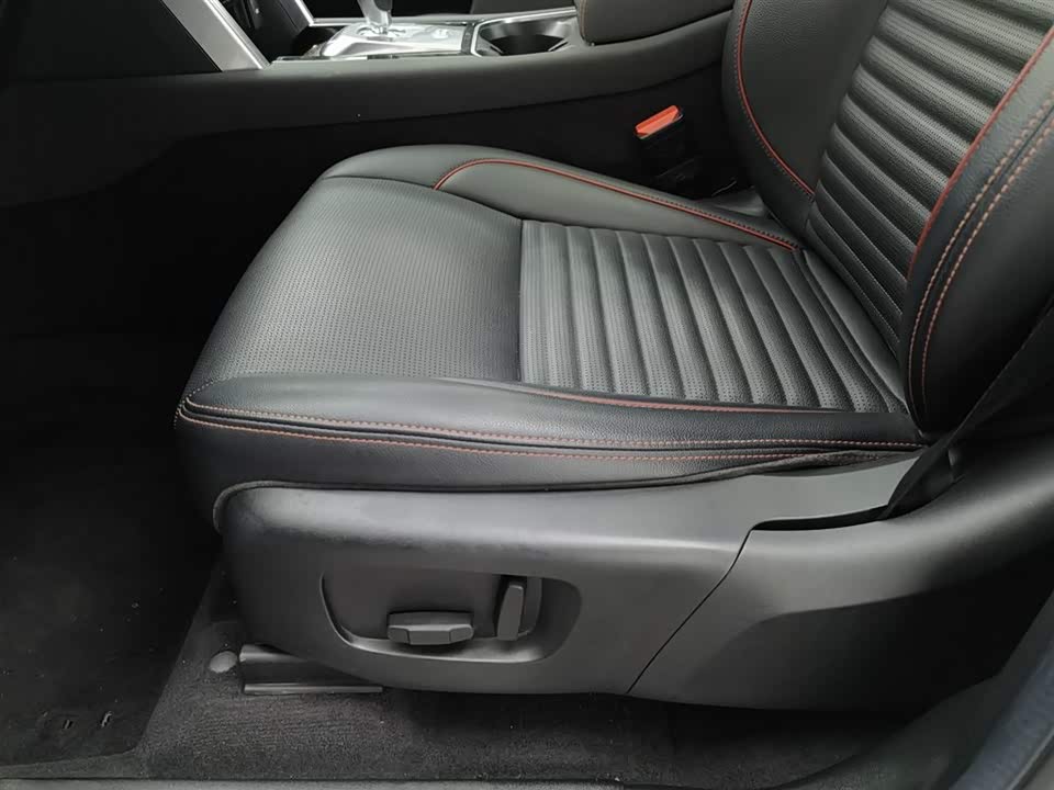 Land Rover Discover sports