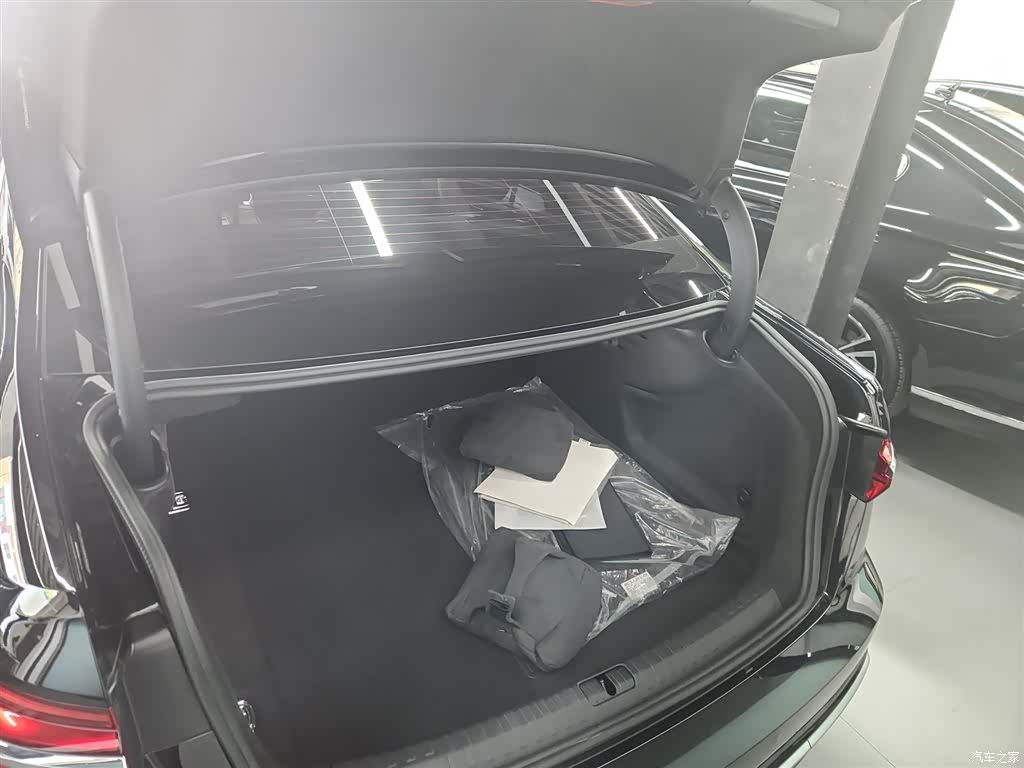 Audi A6L, 2023 10