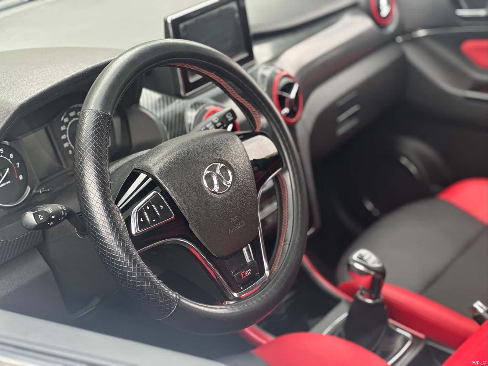 BAIC X25, 2016 19