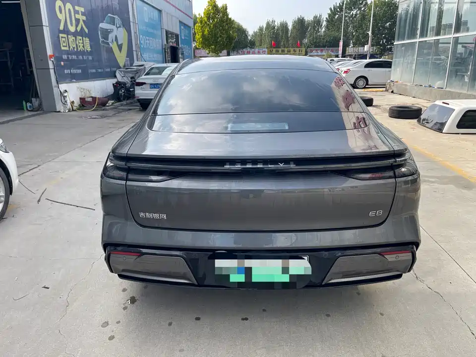 Geely Galaxy Galaxy E8