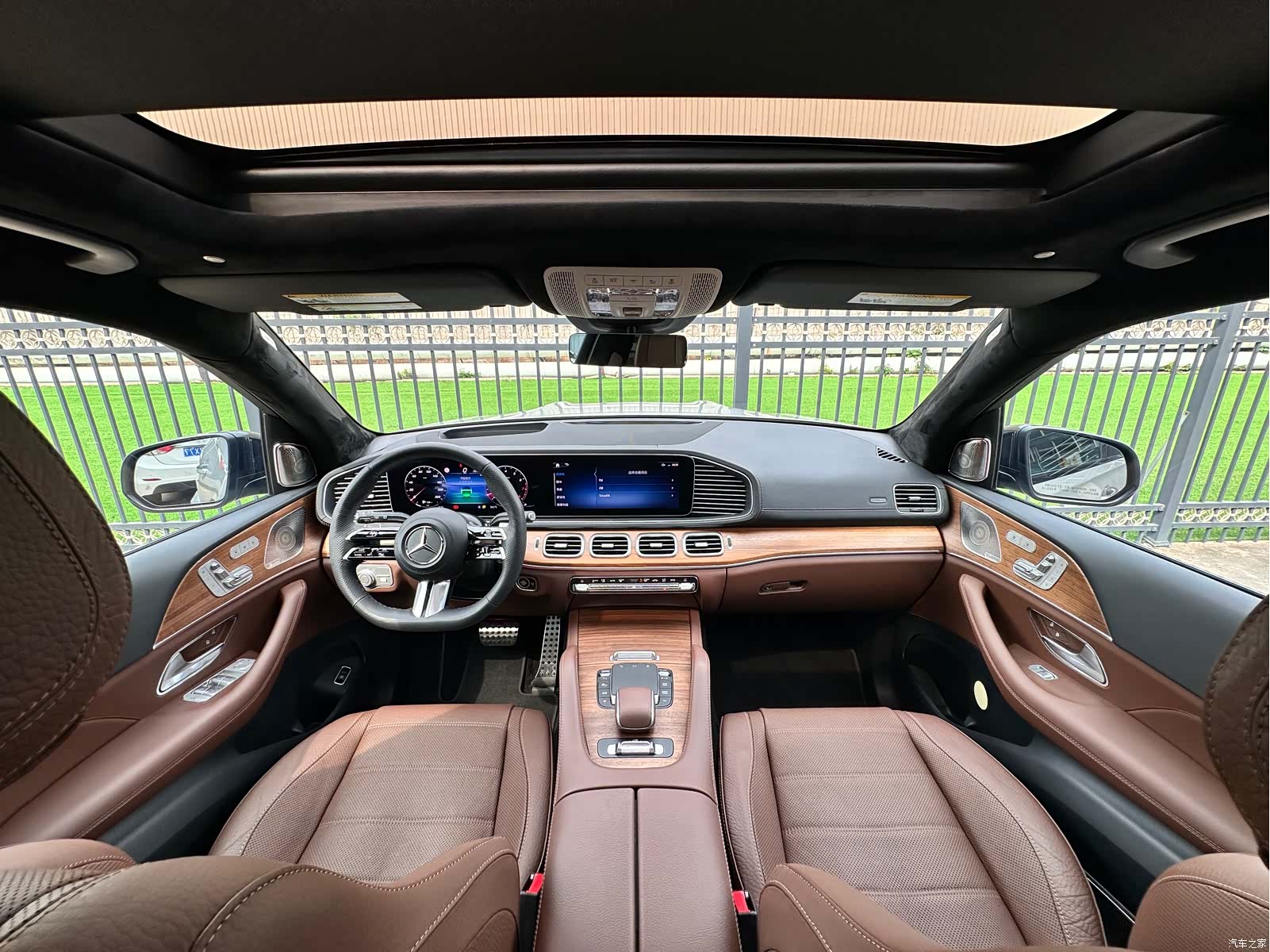 Mercedes-Benz GLS, 2024 21