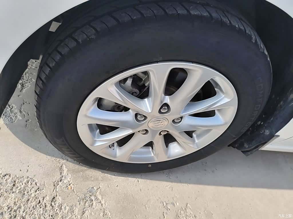 Buick GL6, 2018 25