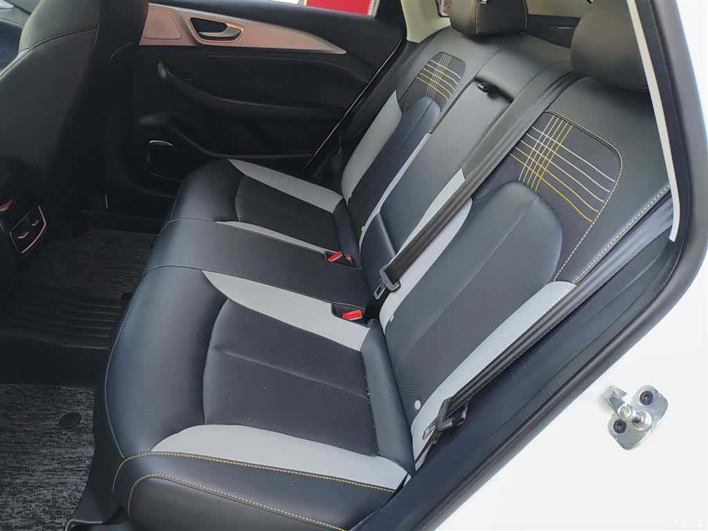 Roewe i6, 2021 17
