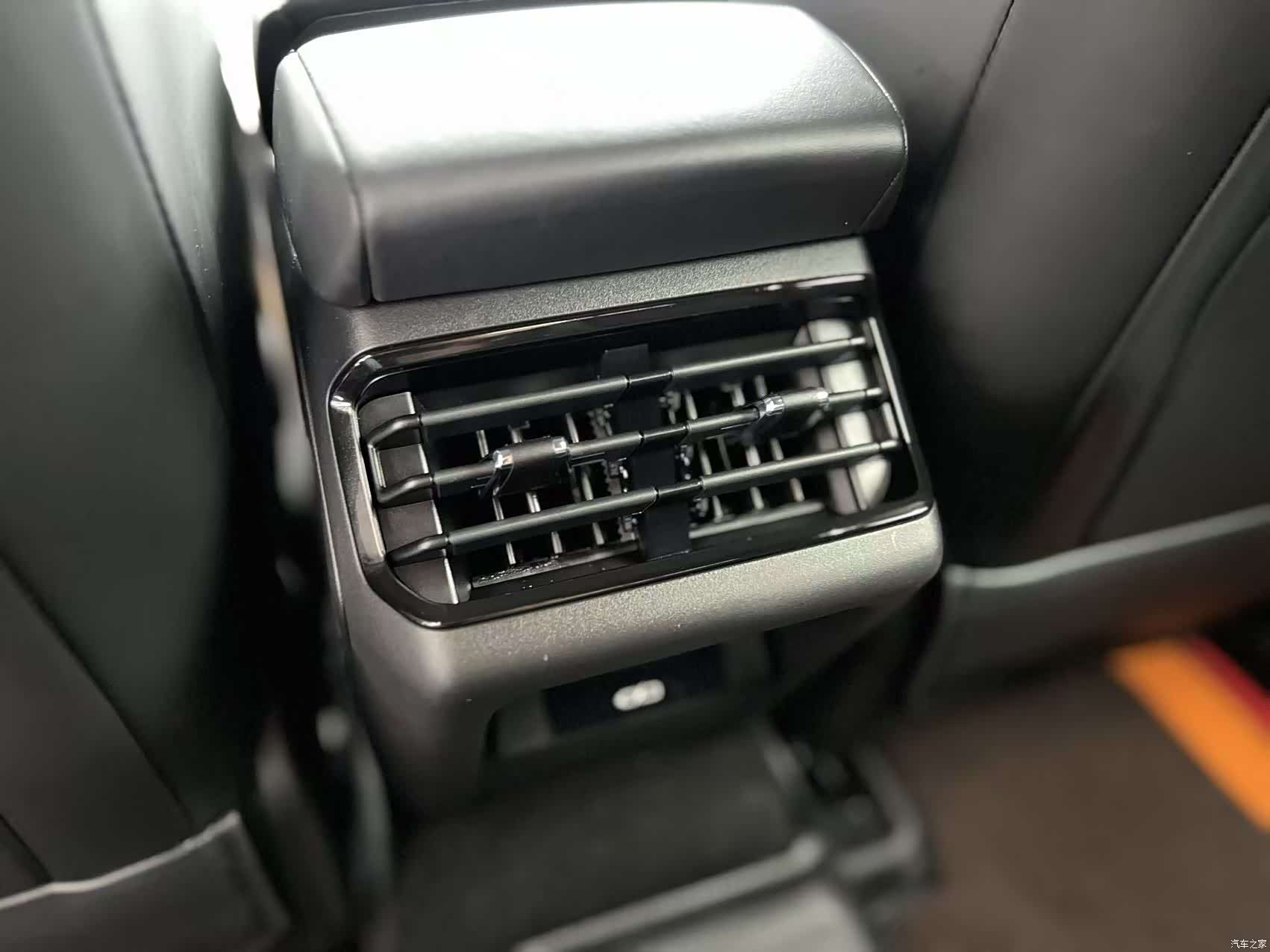 Lynk & Co 02, 2025 33