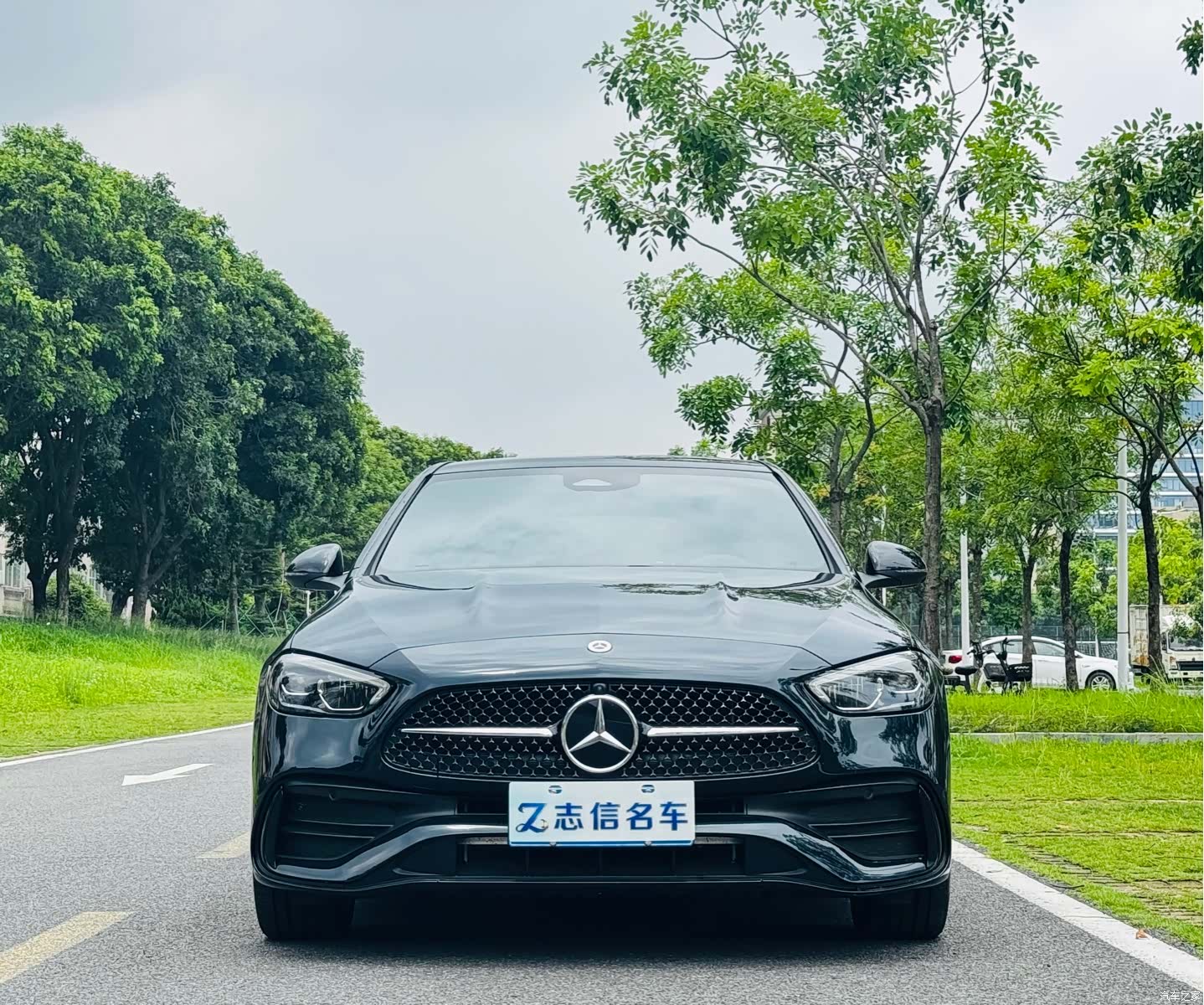 Mercedes-Benz C-Class, 2025 3
