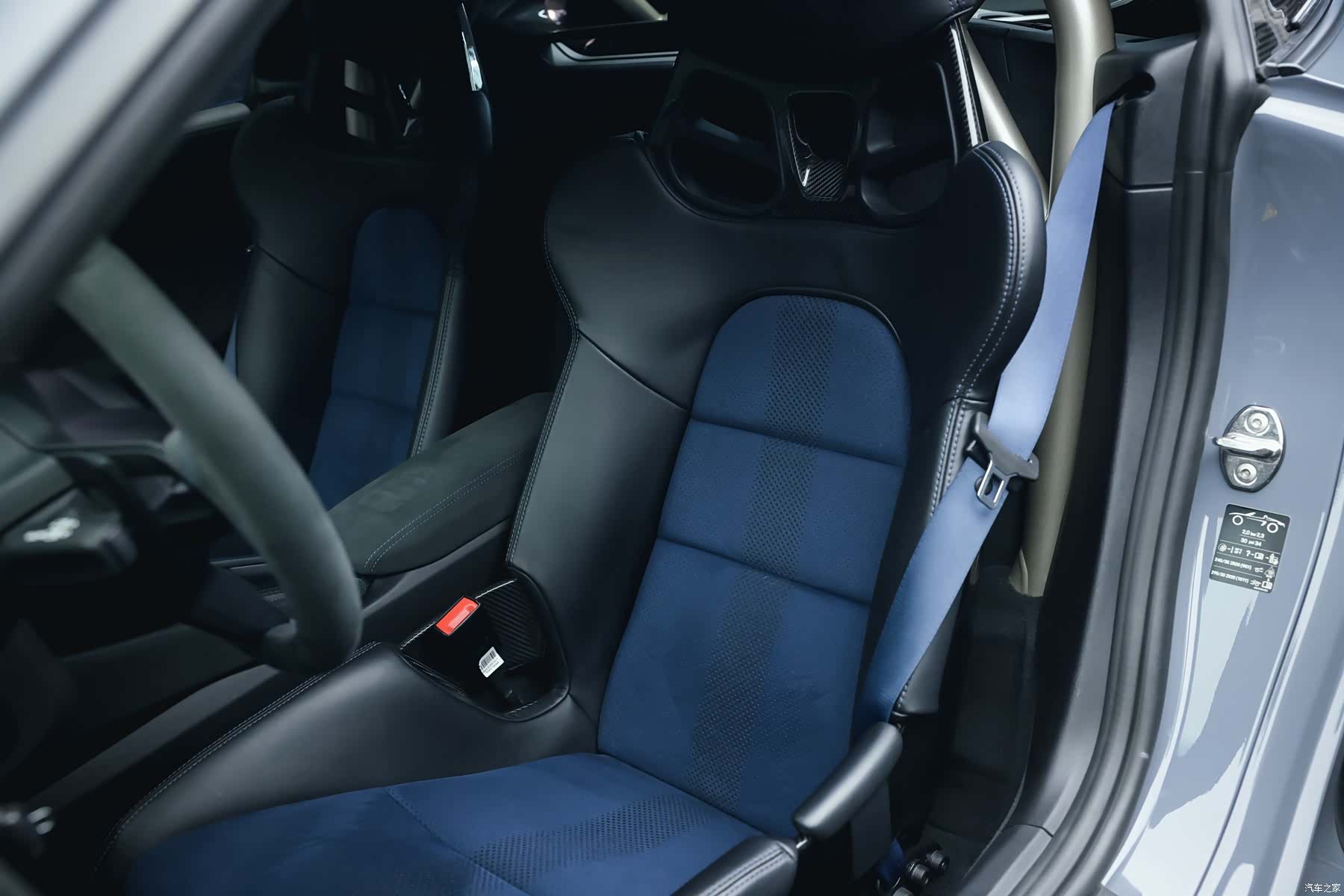 Porsche Cayman, 2023 18