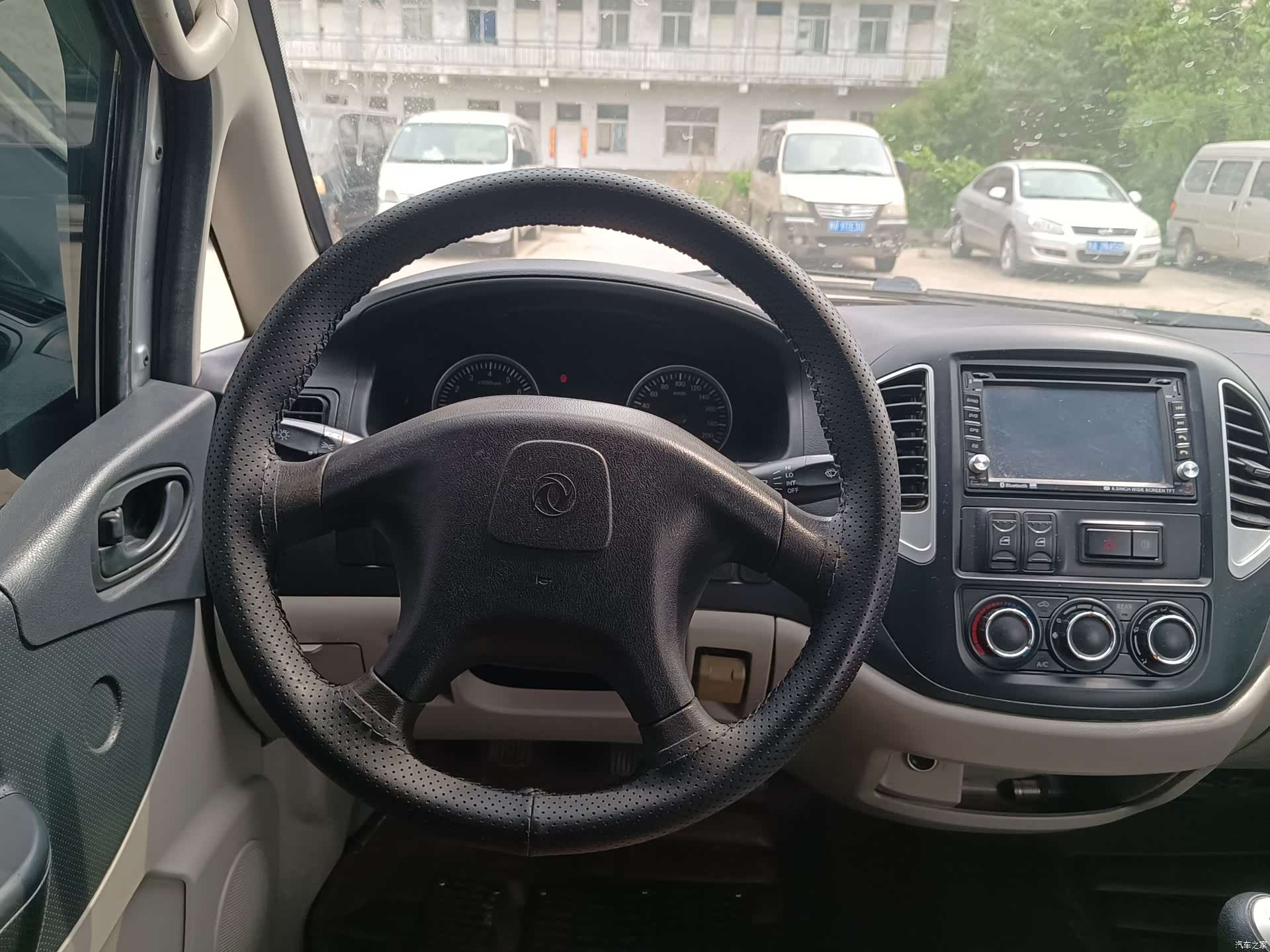 DongFeng V3, 2015 12