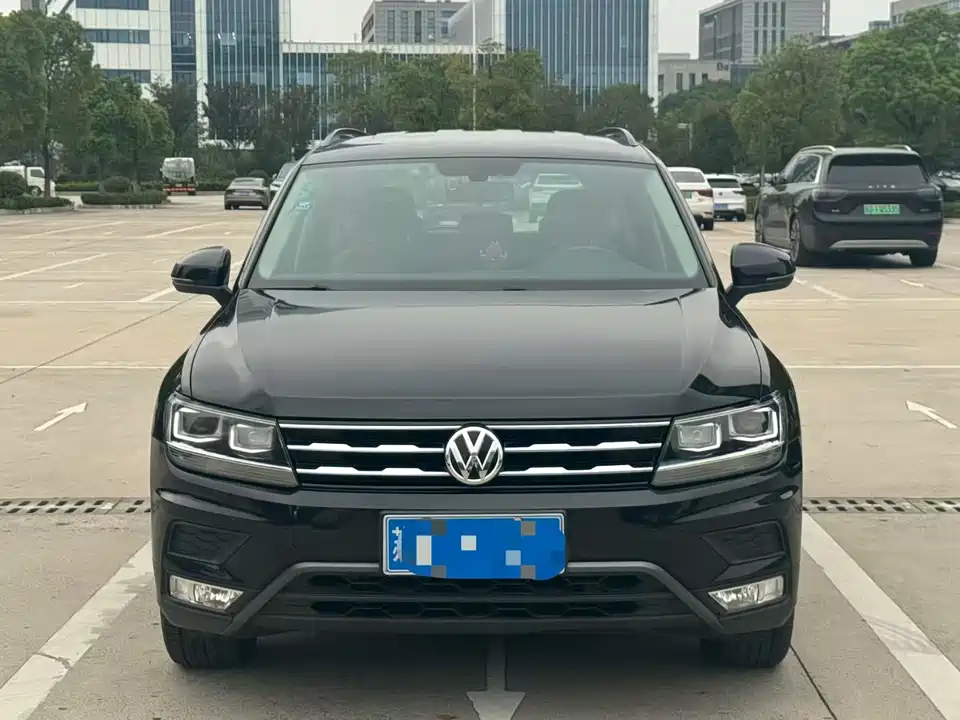 Volkswagen Tiguan L