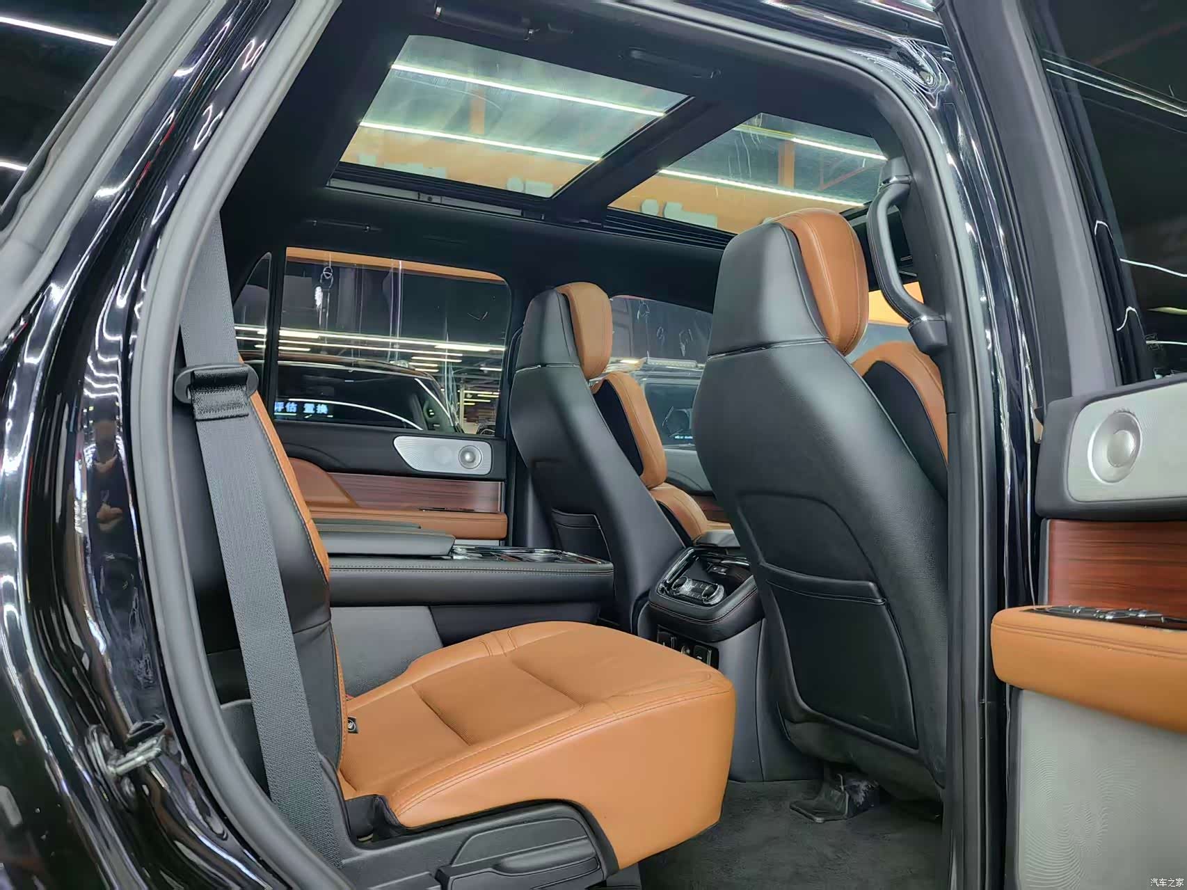 Lincoln Navigator, 2021 9