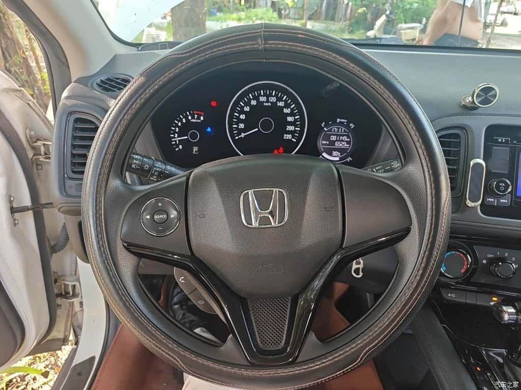 Honda Vezel, 2015 3