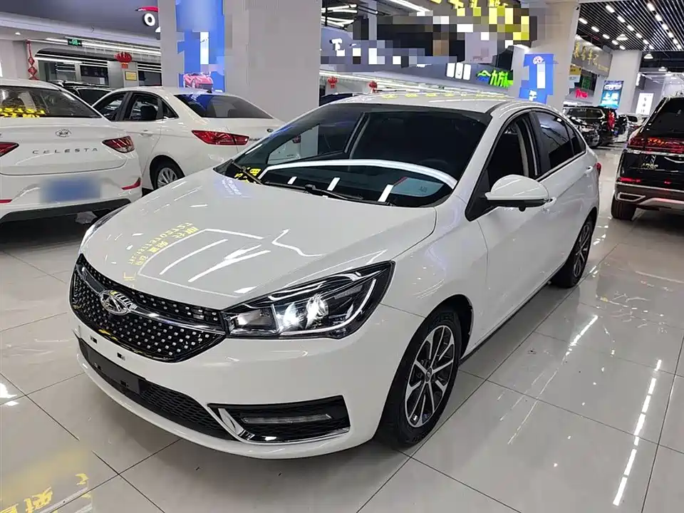Chery Arrizo 5