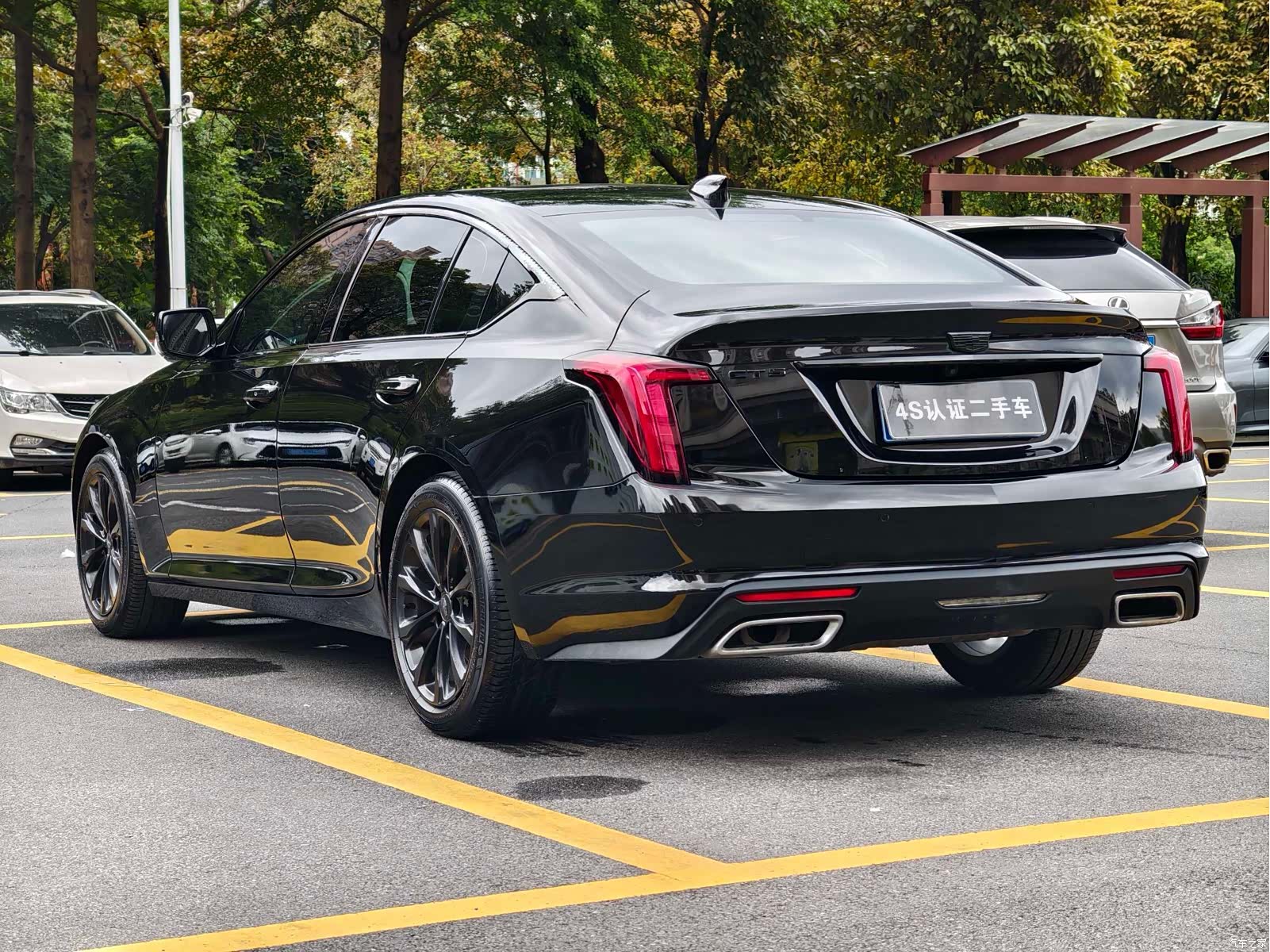 Cadillac CT5, 2023 все фото