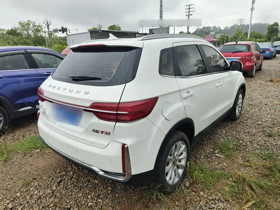 Besturn T33
