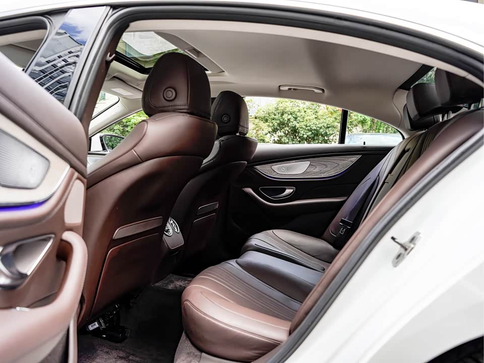 Mercedes-Benz CLS Mercedes-Benz CLS
