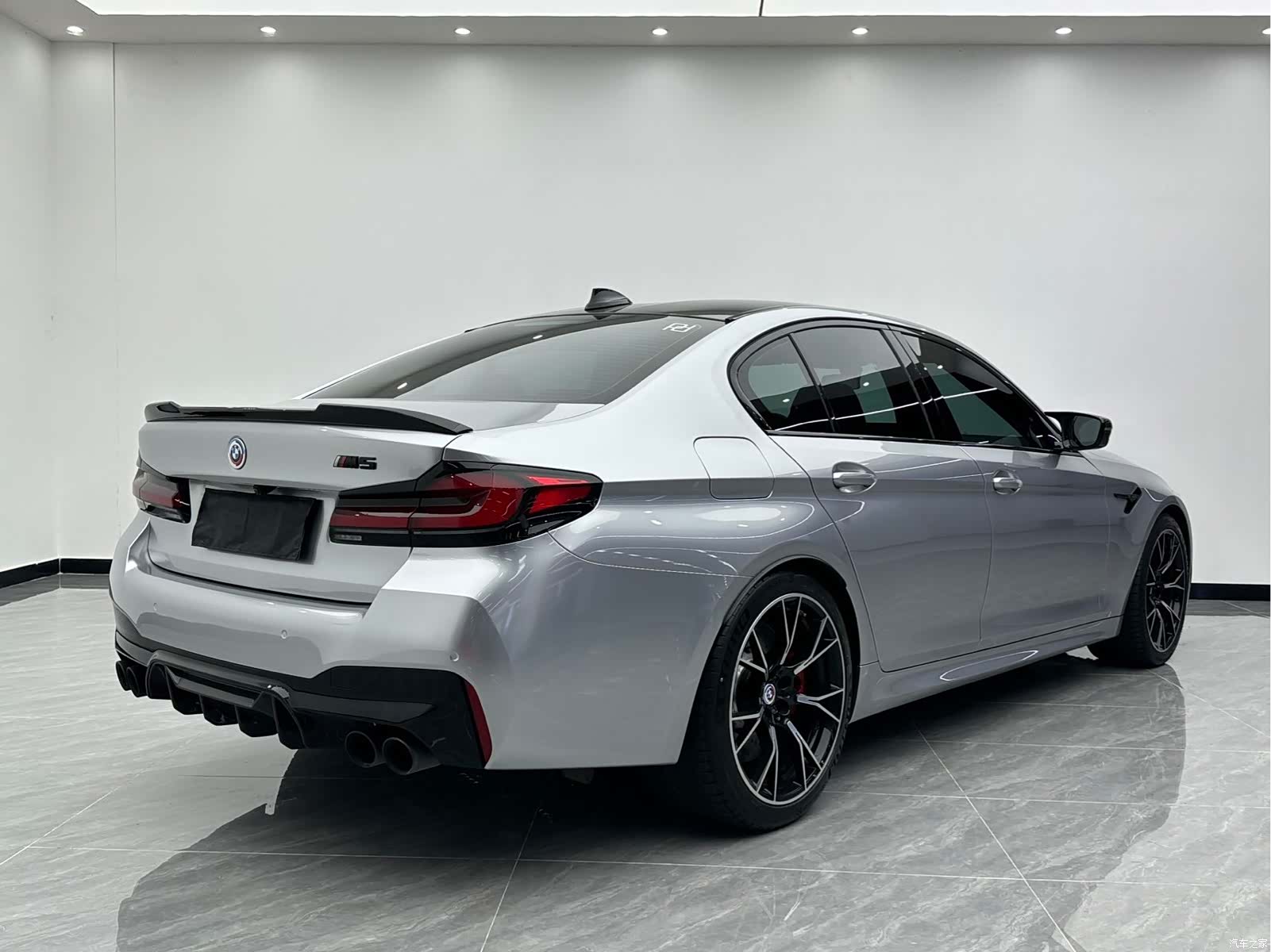 BMW M5, 2023 13