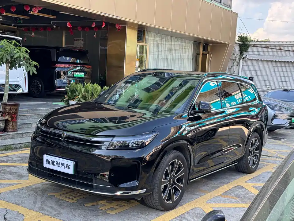 AITO Ask the world M7