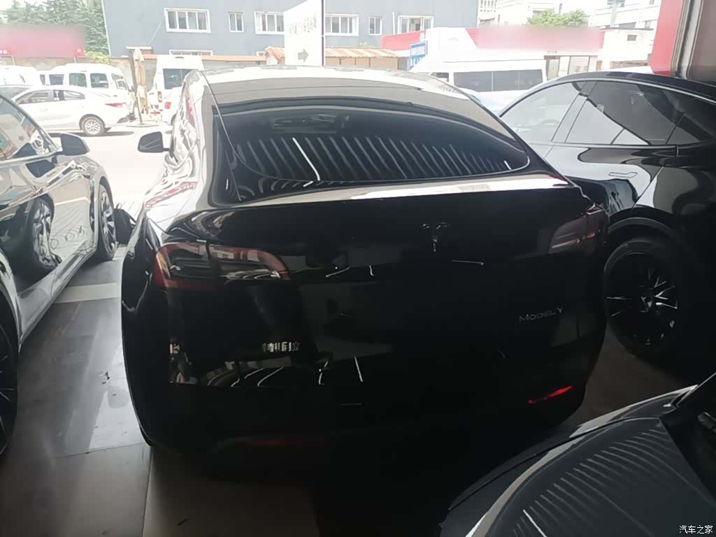 Tesla Model Y, 2022 6