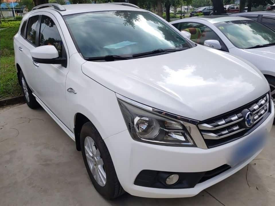 Venucia T70 Venucia T70