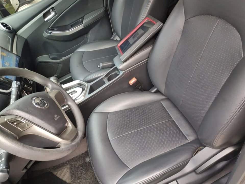 Venucia T70 Venucia T70