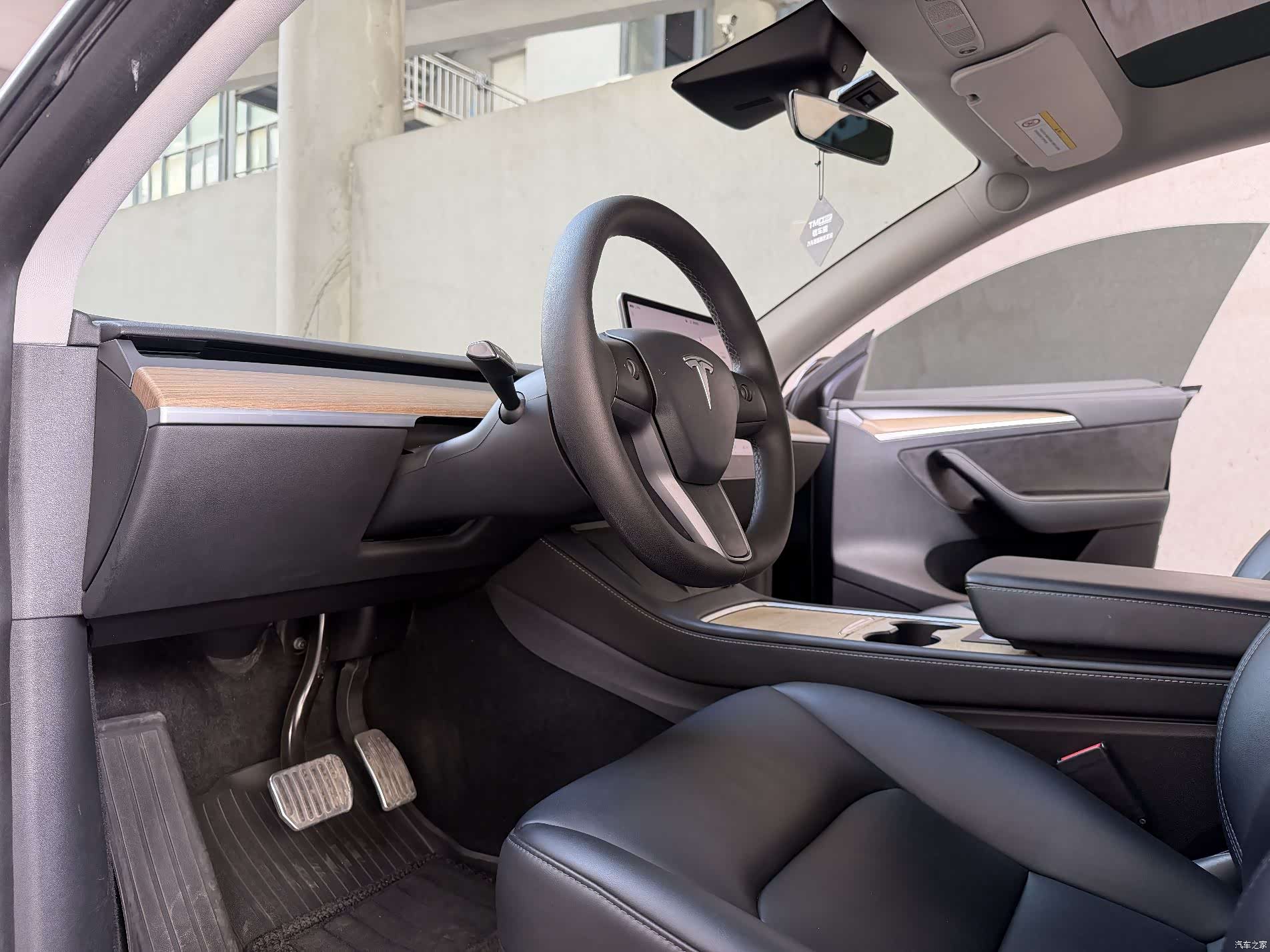 Tesla Model Y, 2022 13