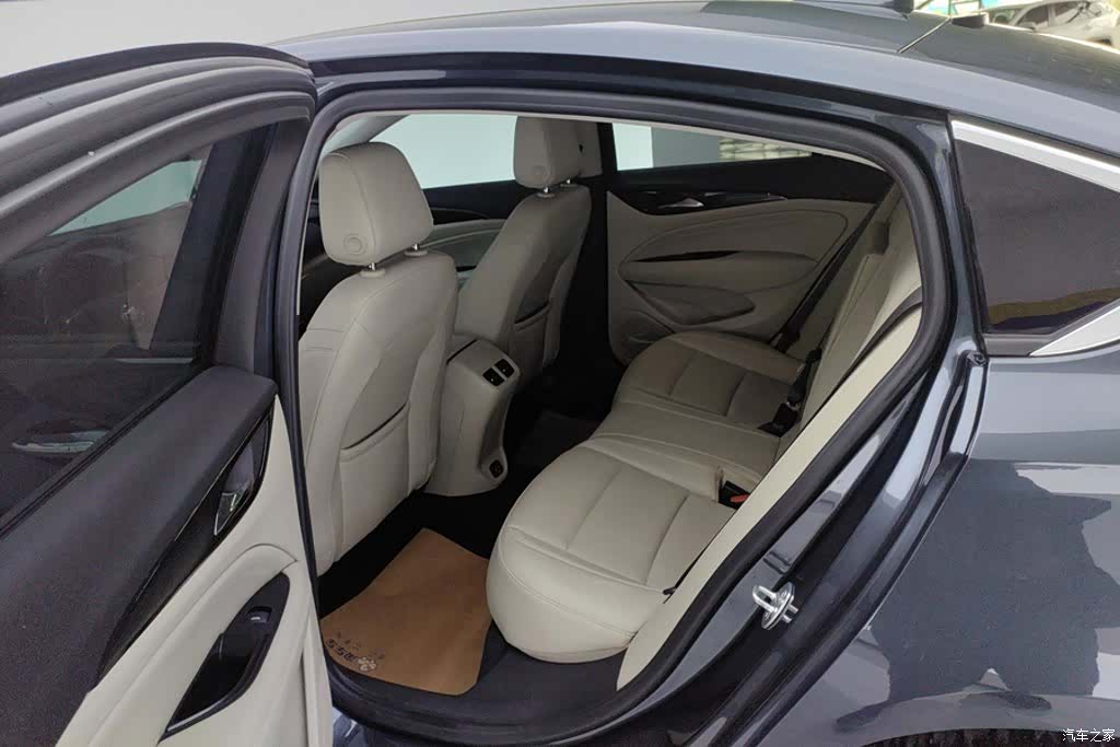 Buick Regal, 2022 11
