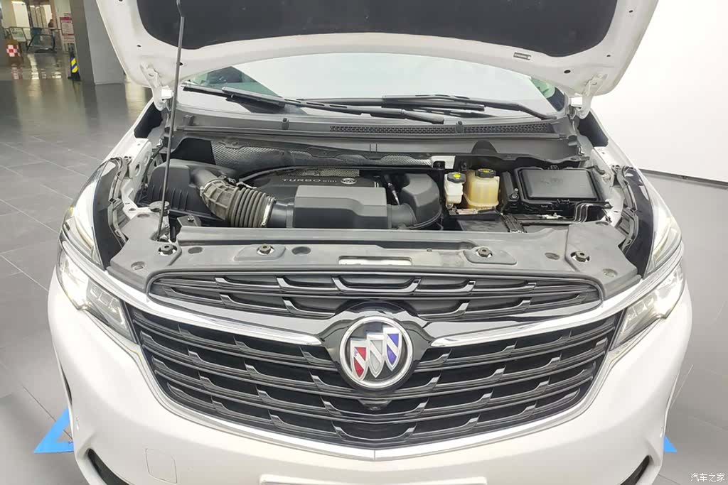 Buick GL8, 2022 10