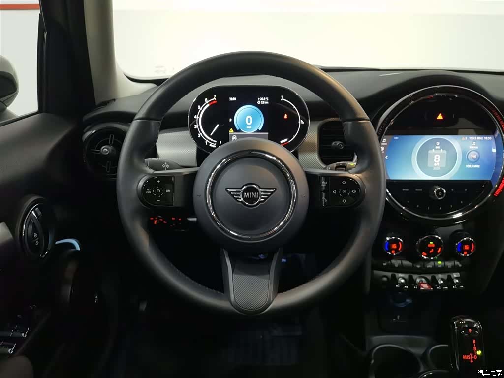 Mini Cooper, 2022 11