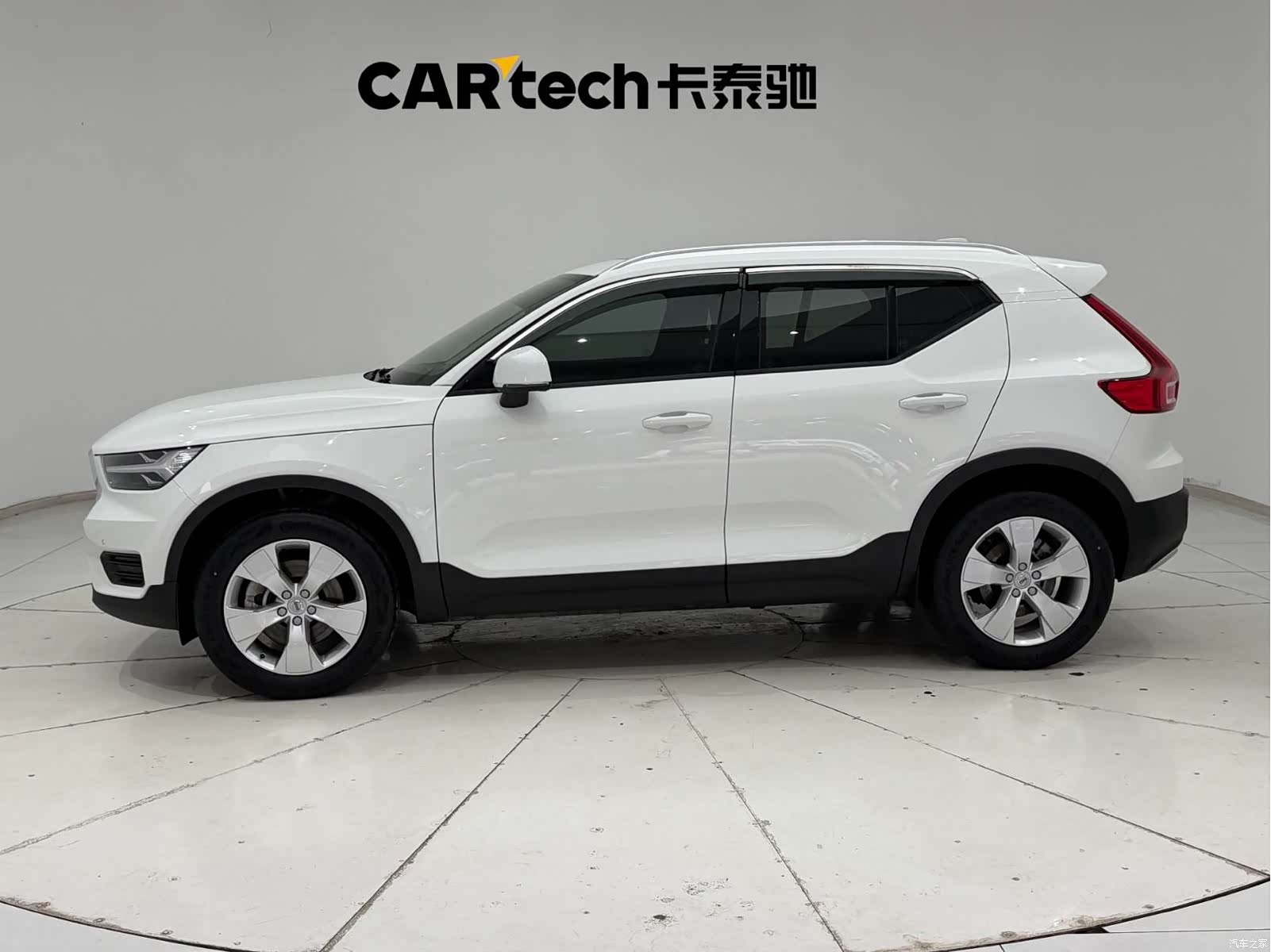 Volvo XC40, 2022 6