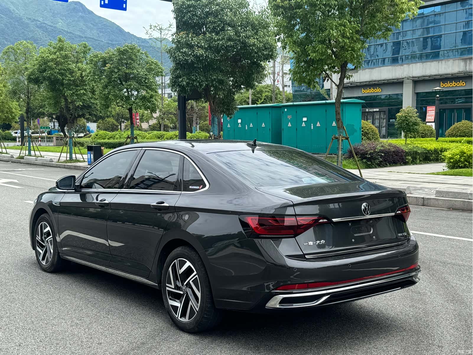 Volkswagen Sagitar, 2023 15