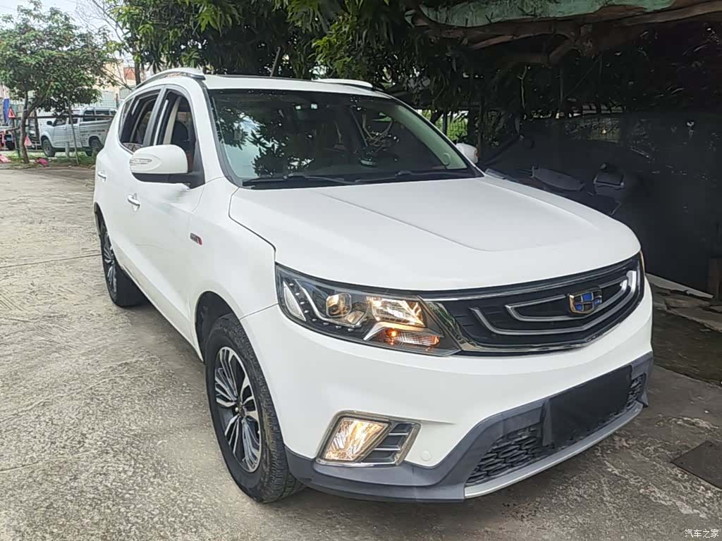 Geely X6, 2017 4