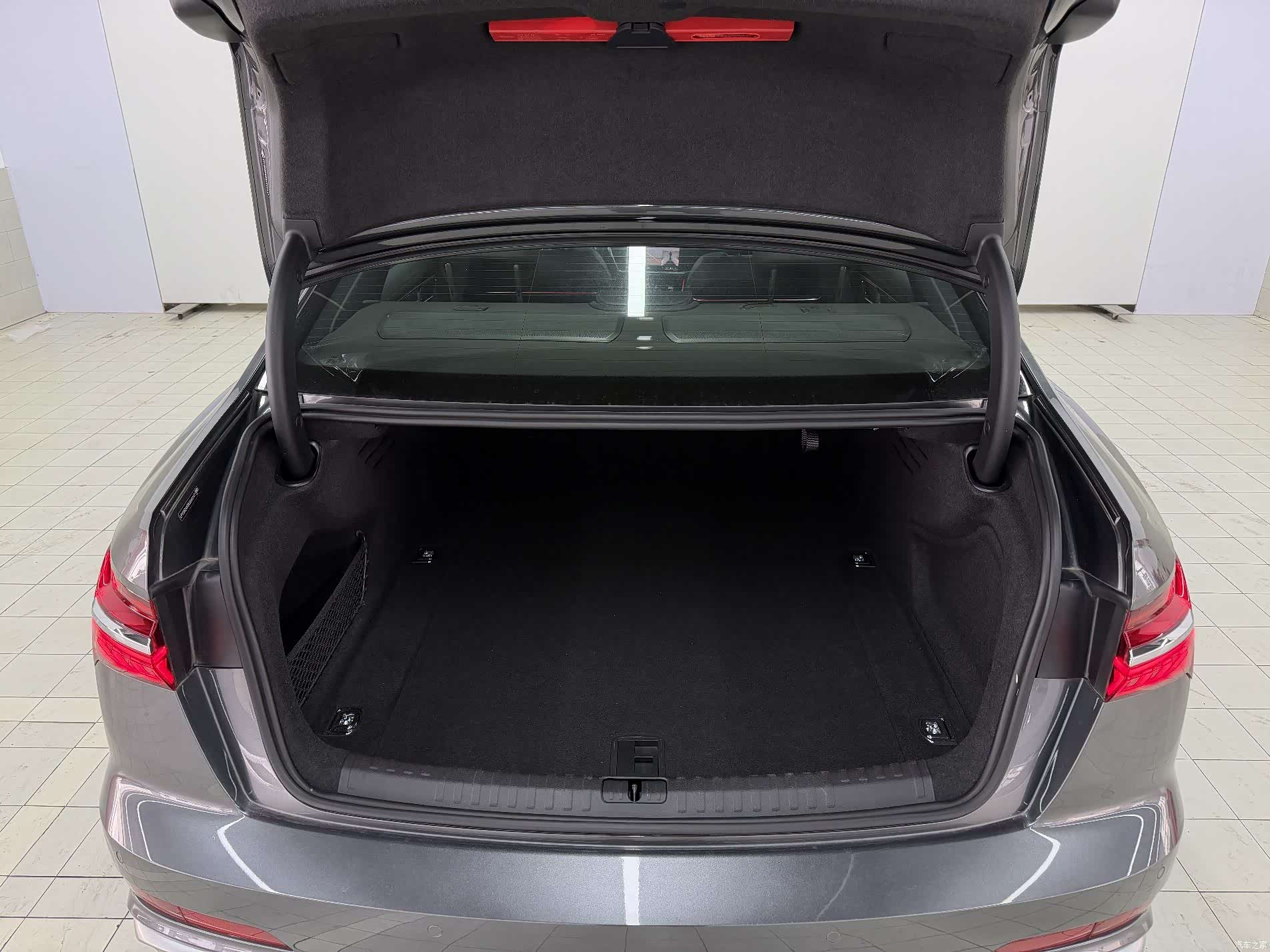 Audi A6L, 2024 18