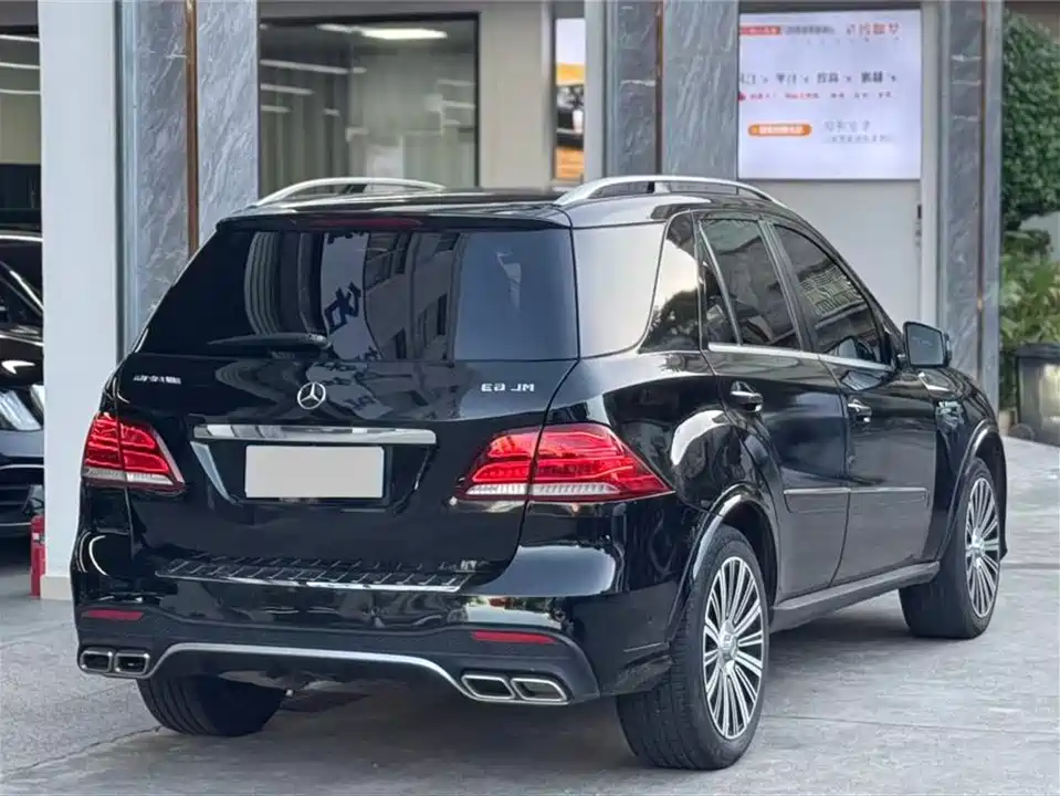 Mercedes-Benz M class