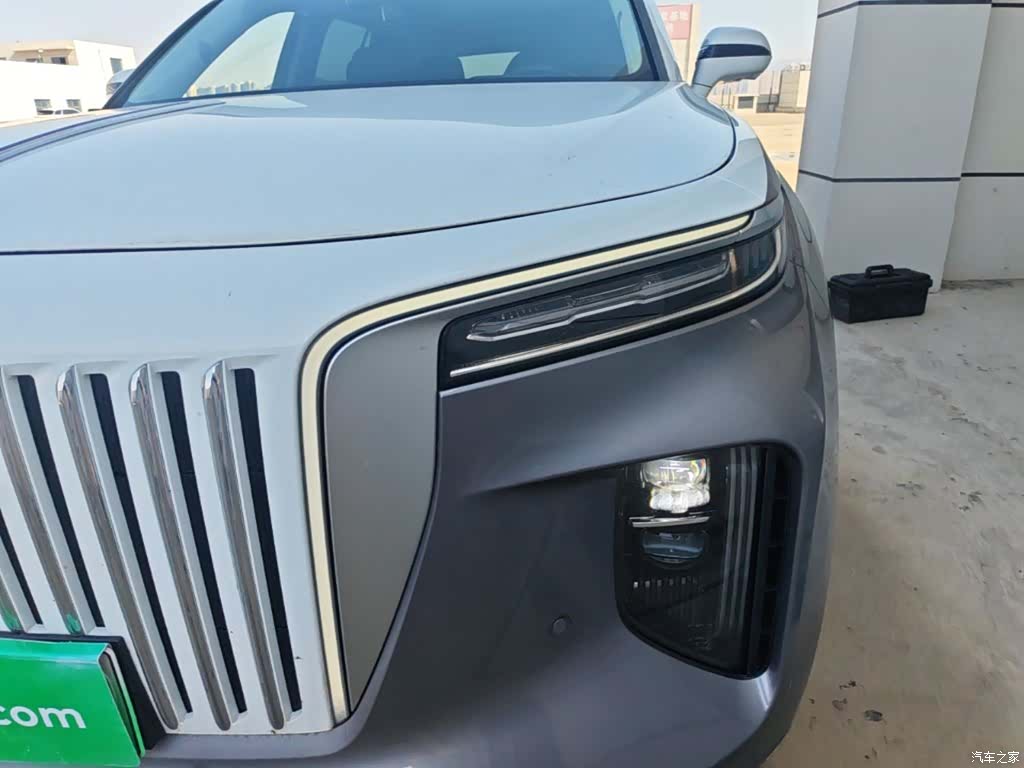 Hongqi E-HS9, 2023 24