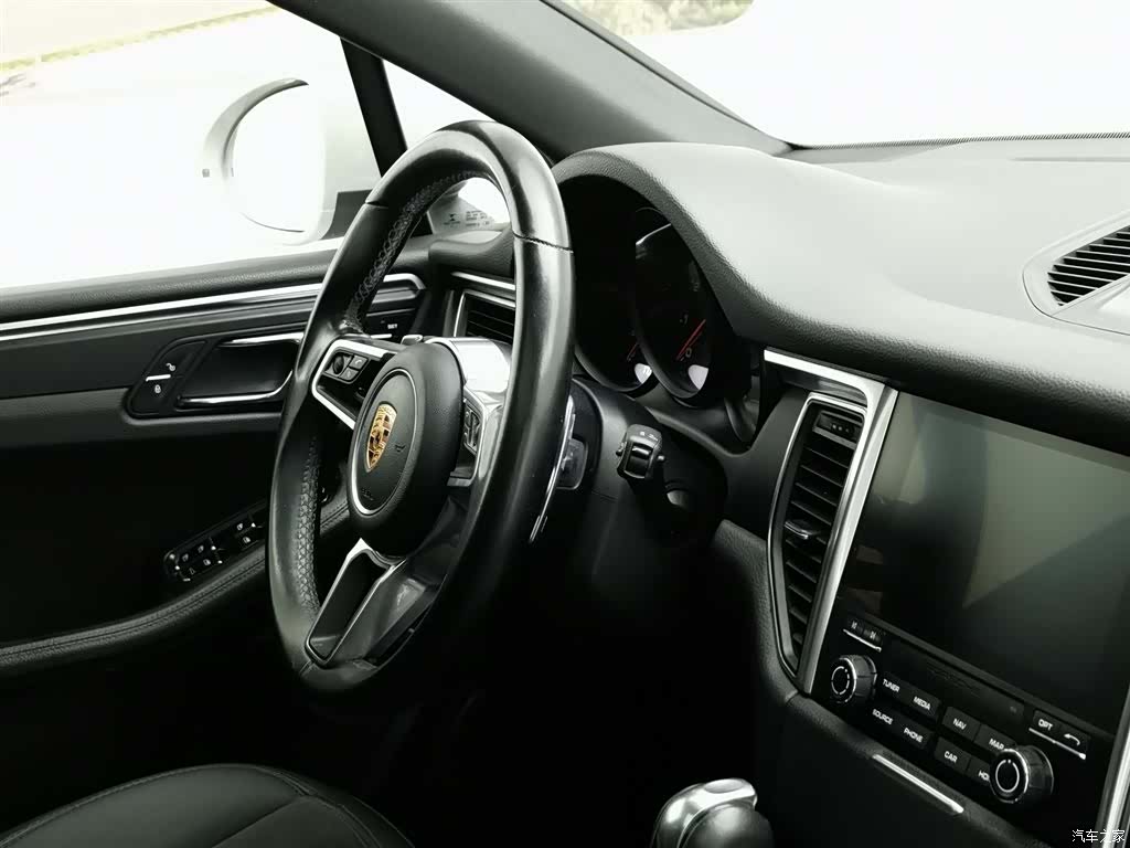 Porsche Macan, 2016 22