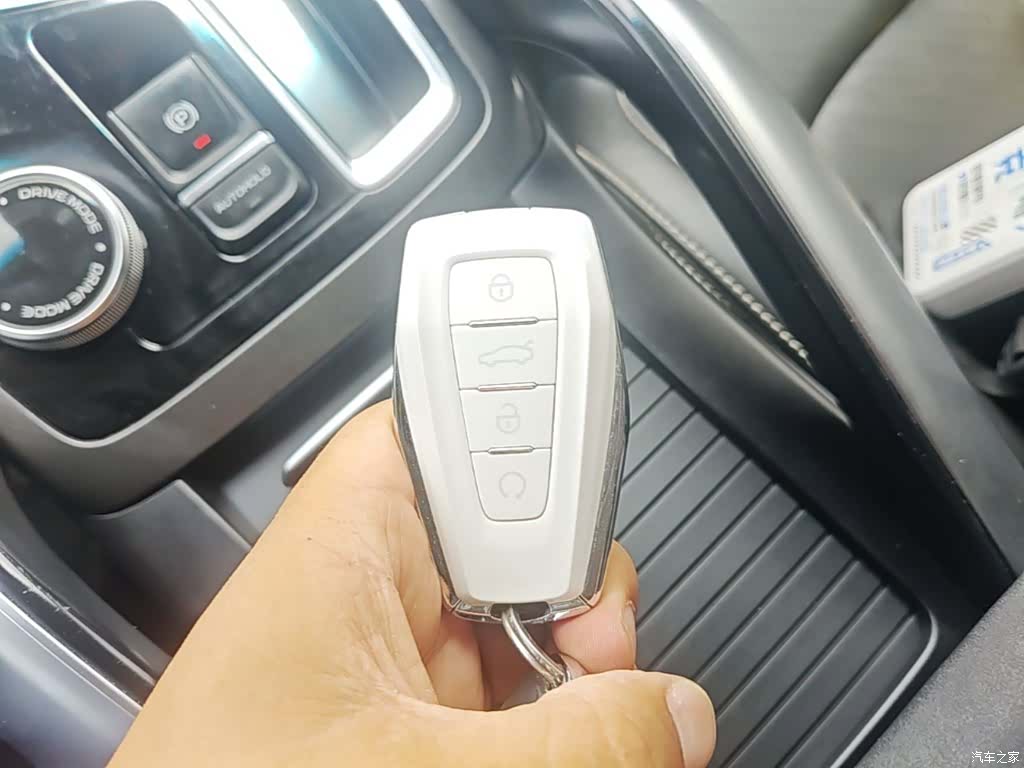 Geely Boyue, 2022 9