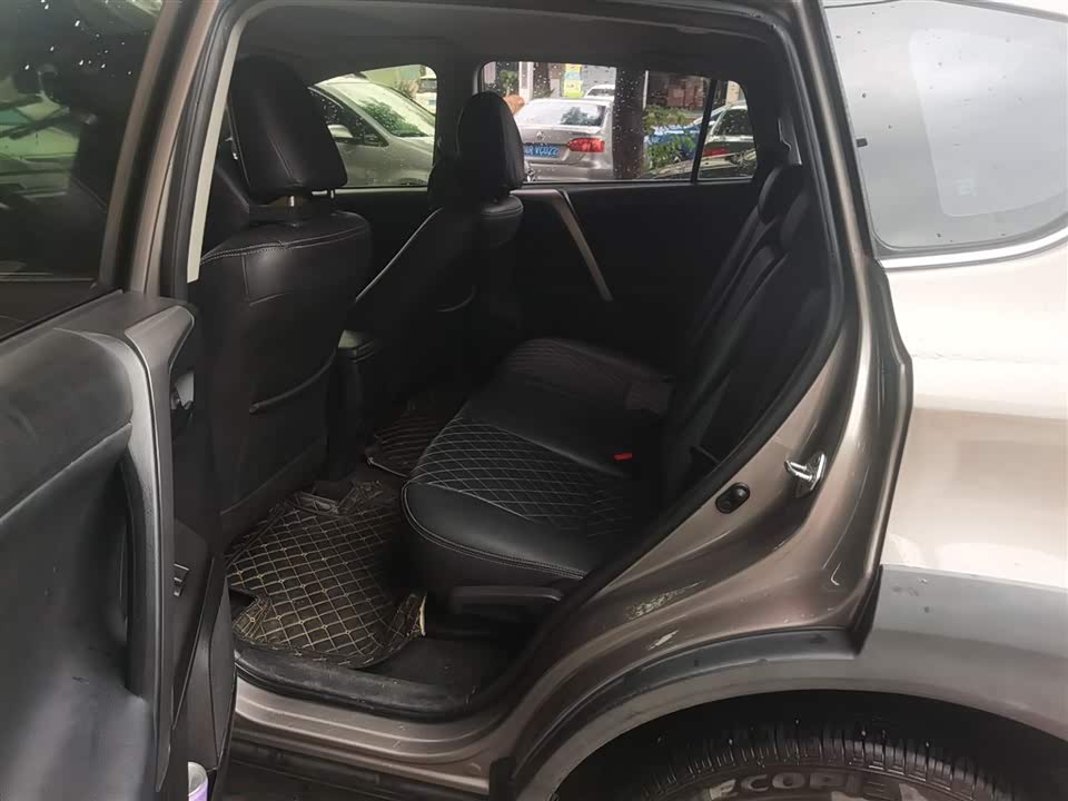 Toyota RAV4 Rongfang