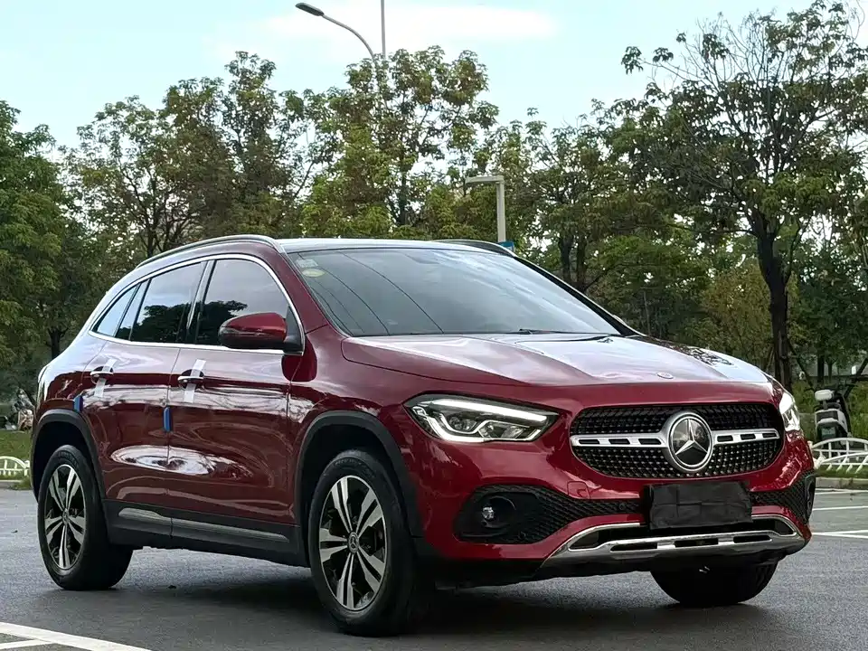 Mercedes-Benz GLA