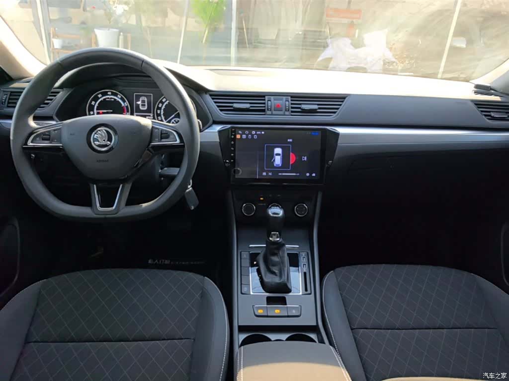 Skoda Superb, 2021 10