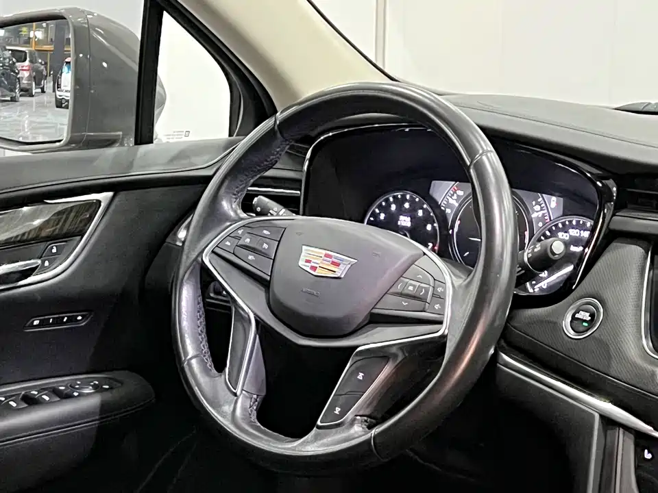 Cadillac XT5