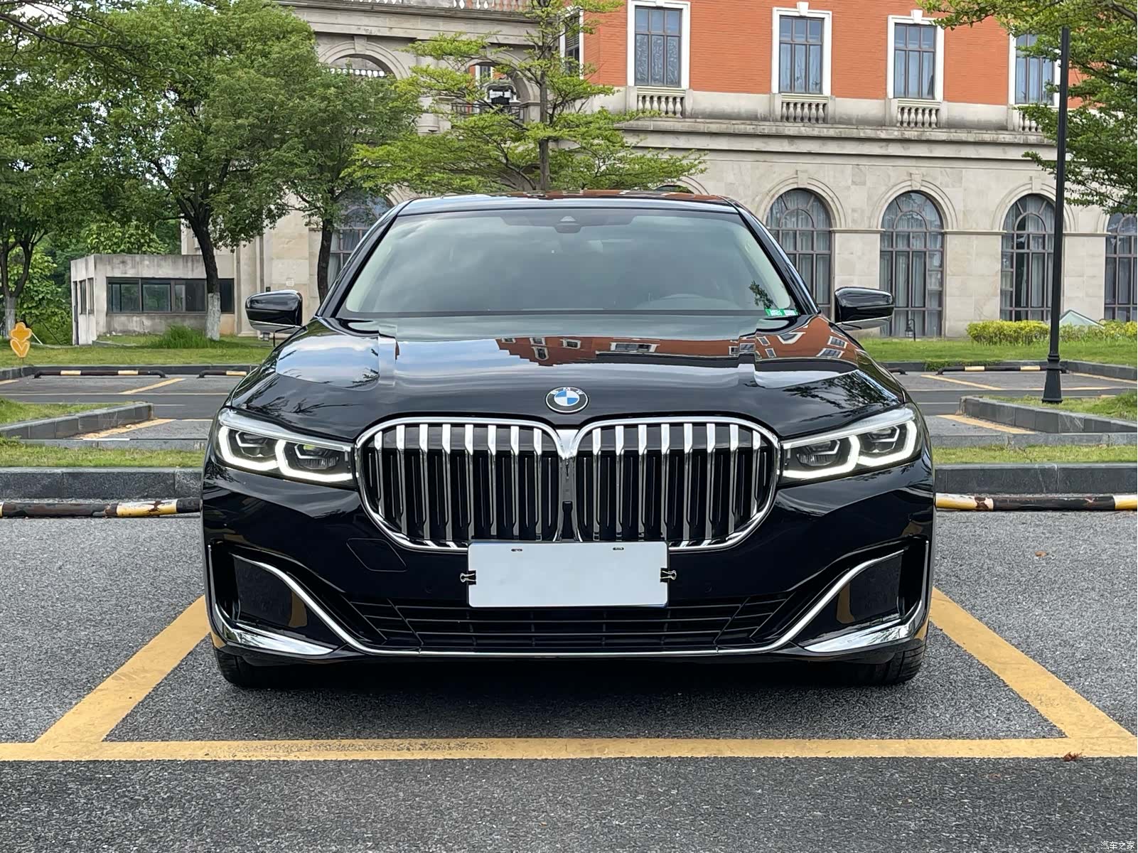 BMW 7 Series, 2021 2