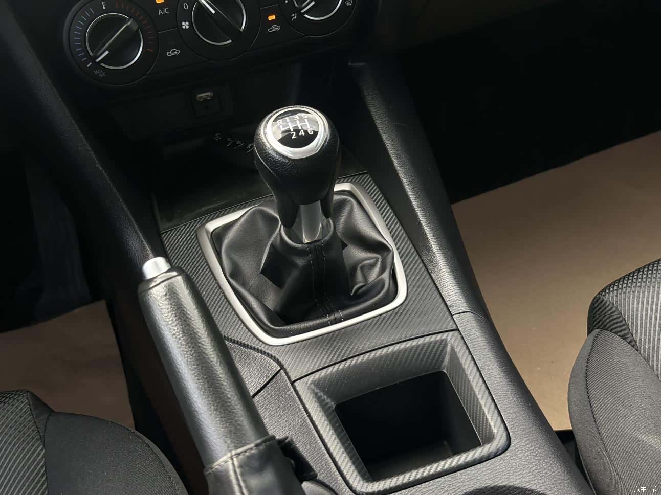 Mazda Mazda3, 2017 10