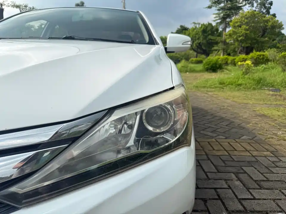 BYD F3