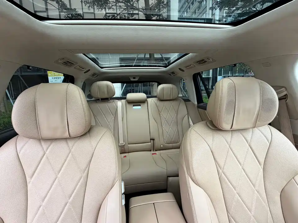 AITO Ask the world M9