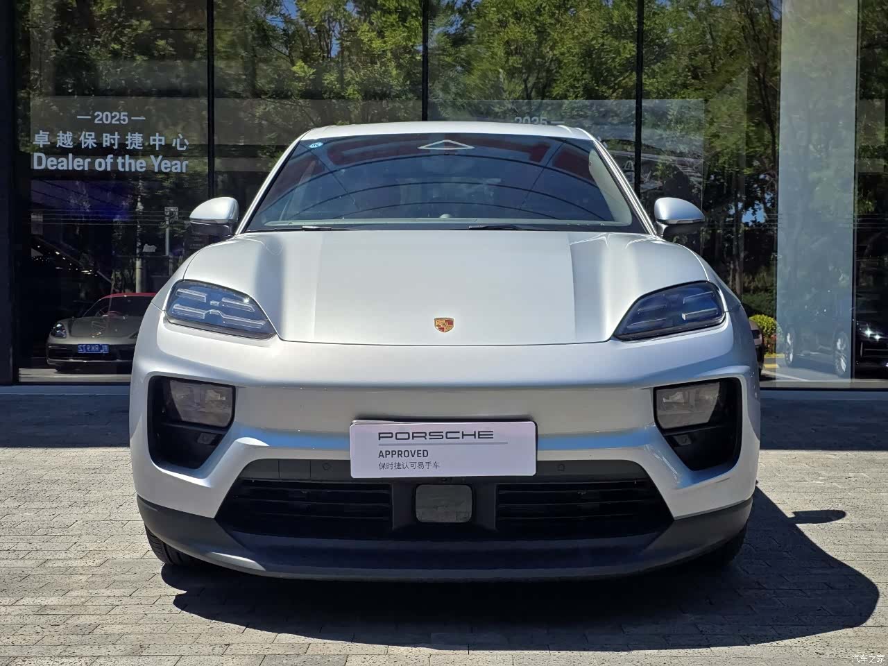 Porsche Macan, 2025 все фото