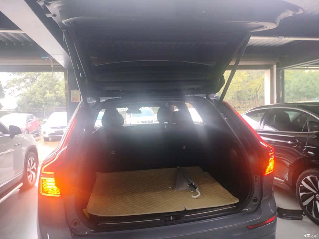 Volvo XC60, 2022 18