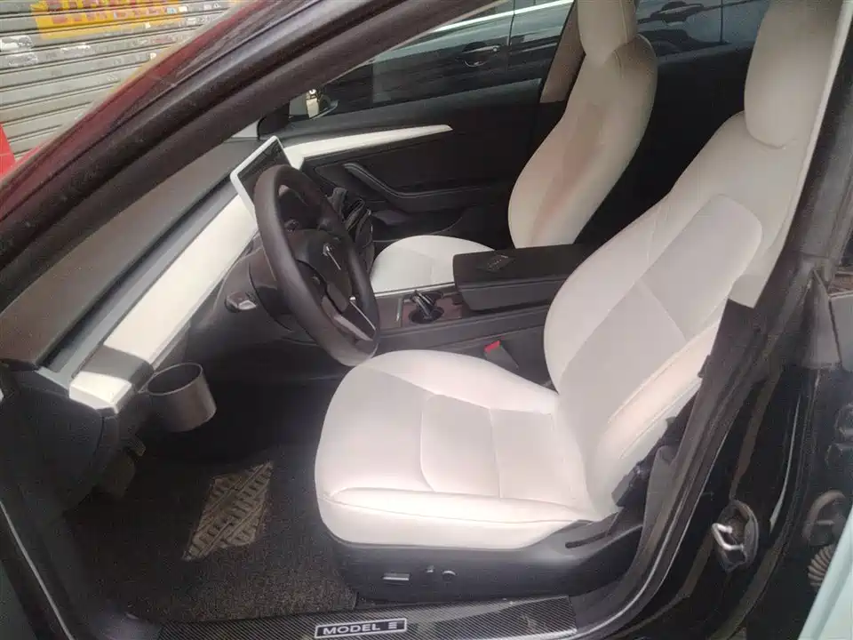 Tesla Model 3 Tesla Model 3
