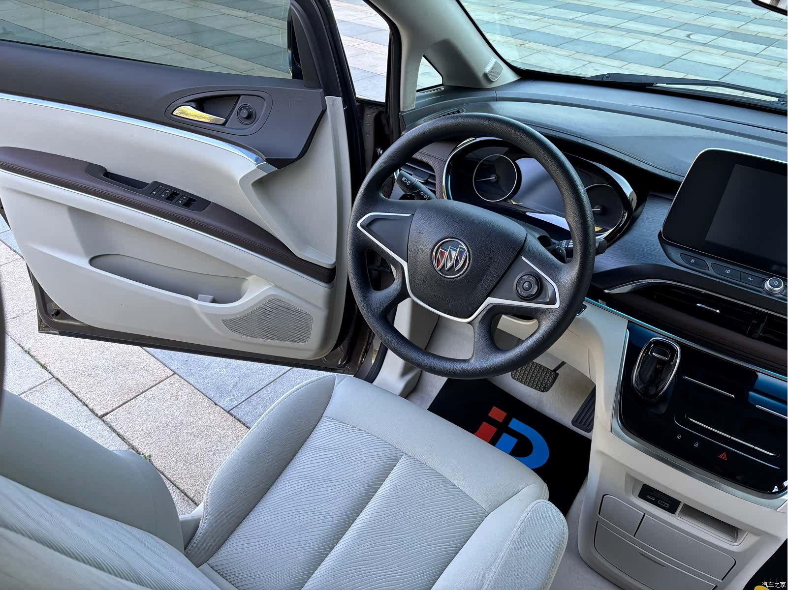 Buick GL8, 2022 20