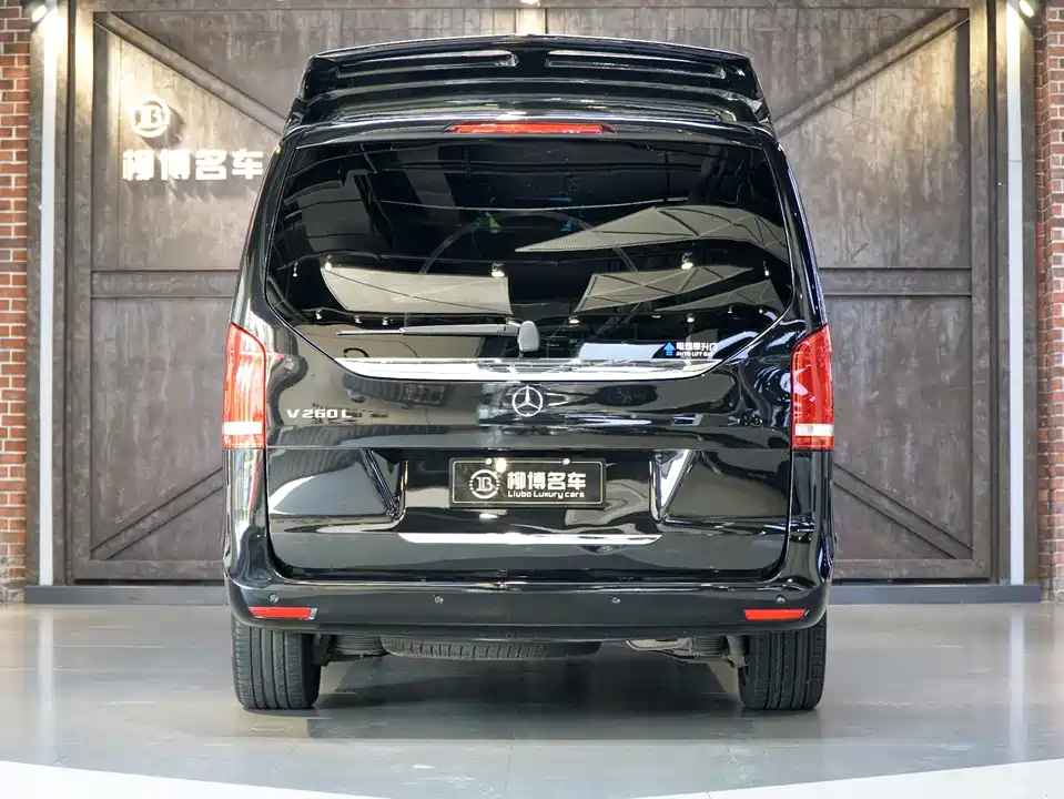 Mercedes-Benz V-class